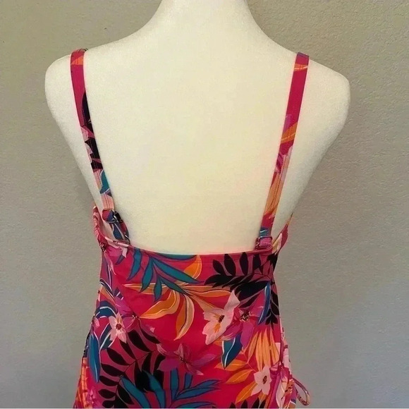 Croft & Barrow pink floral bathing suite top or tankini ruched sides size small - Picture 11 of 14